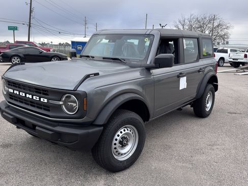 New 2026 Ford Bronco 4-Door image 6