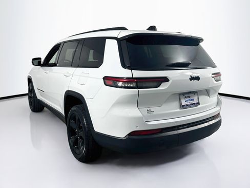 Used 2023 Jeep Grand Cherokee L Laredo RWD image 7