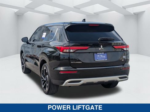Used 2024 Mitsubishi Outlander SE FWD image 6