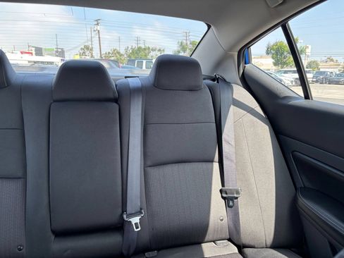 Used 2025 Nissan Altima 2.5 SV FWD image 33