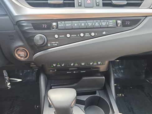 Used 2019 Lexus ES 350 w/ Accessory Package 2 FWD image 24