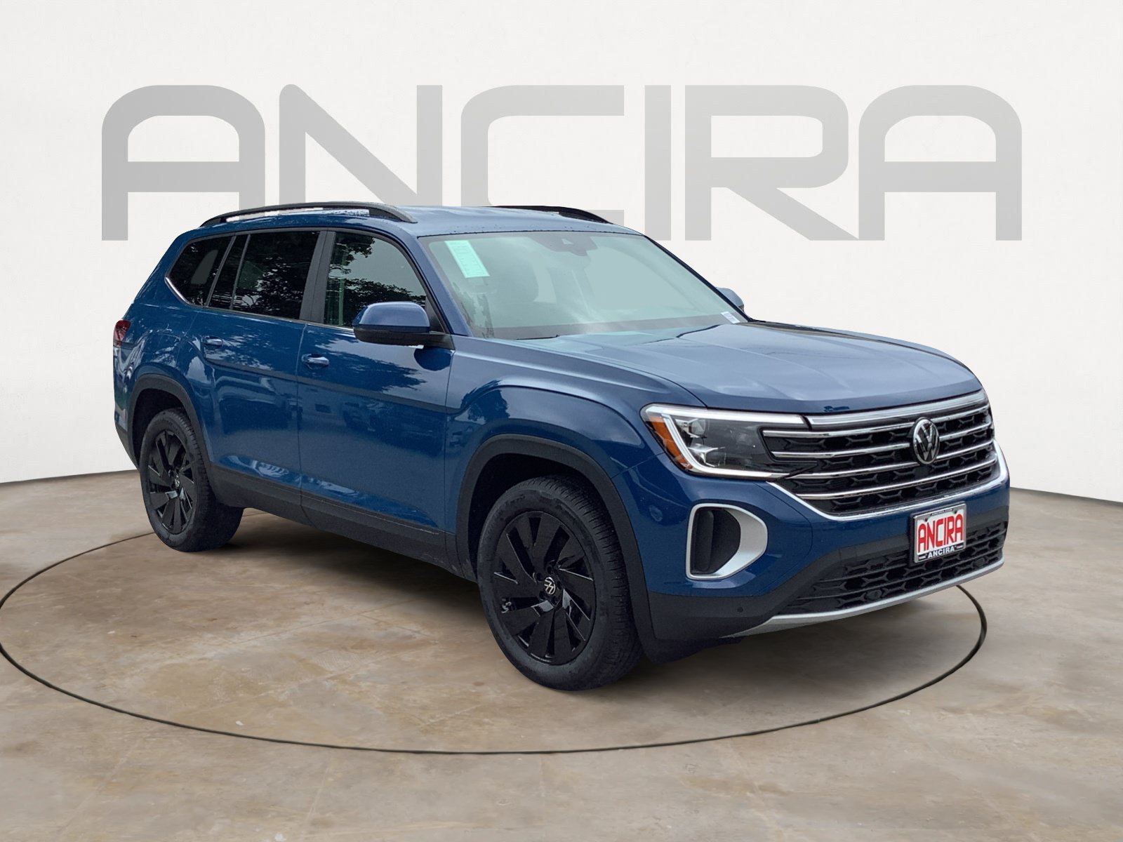 New 2025 Volkswagen Atlas SE FWD image 2