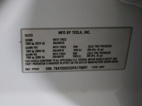 Used 2023 Tesla Model Y Long Range AWD/4WD image 42