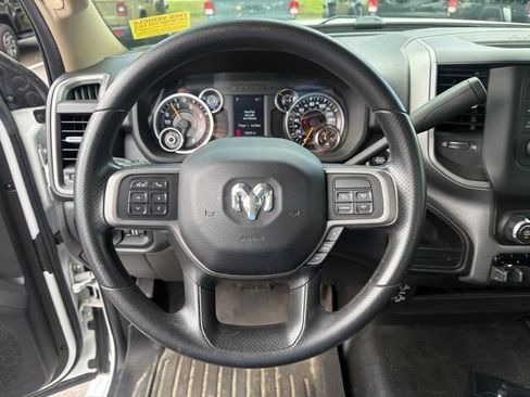 Used 2019 RAM 3500 Tradesman w/ Chrome Appearance Group RWD image 18