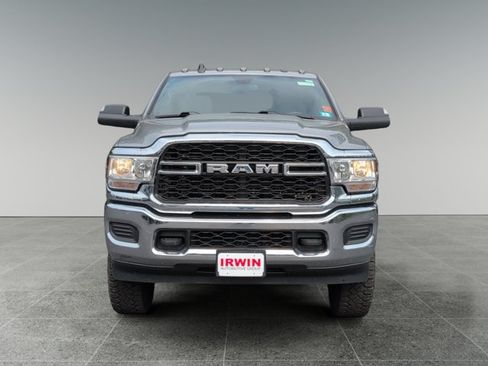 Used 2022 RAM 2500 Tradesman w/ Chrome Appearance Group AWD/4WD image 8
