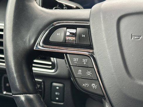 Used 2023 Lincoln Navigator Reserve image 32