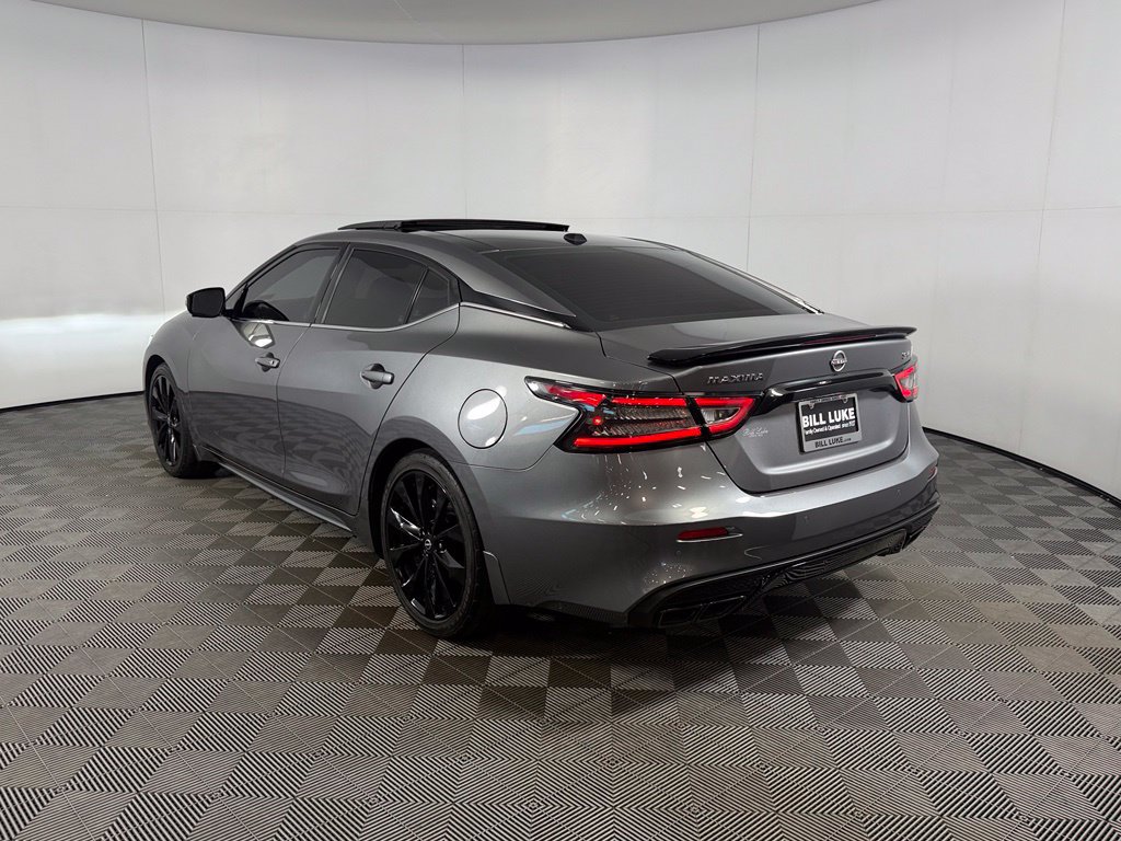 Used 2023 Nissan Maxima SR w/ Sport Mat Group FWD image 10