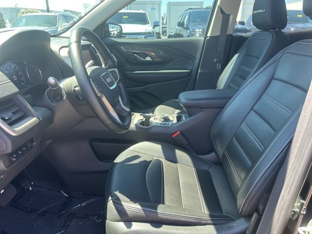 Used 2023 GMC Terrain Denali AWD/4WD image 15