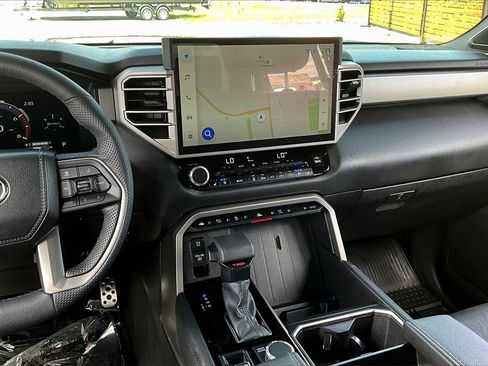 Used 2025 Toyota Tundra Limited image 6
