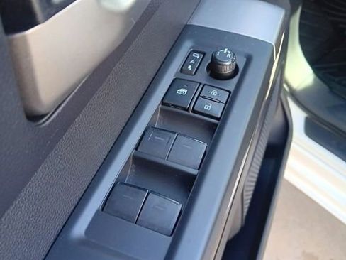 Used 2022 Toyota Tundra SR5 image 12