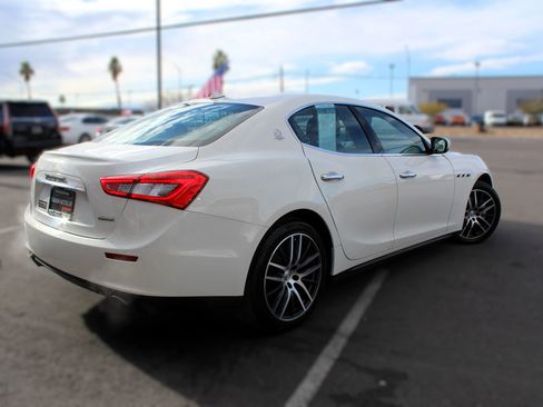 Used 2017 Maserati Ghibli image 5