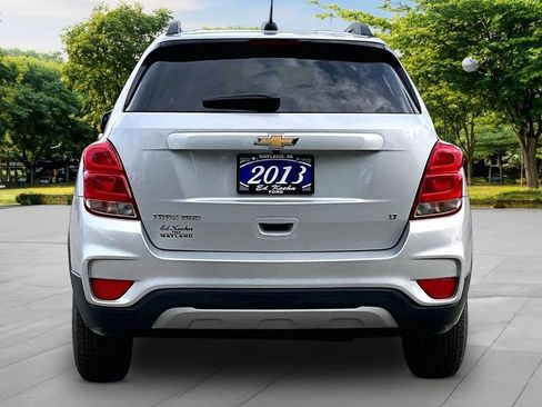 Used 2018 Chevrolet Trax LT w/ LT Convenience Package AWD/4WD image 4