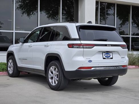 Used 2022 Jeep Grand Cherokee Limited AWD/4WD image 5
