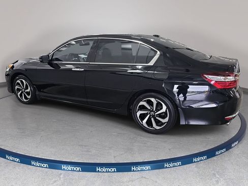 Used 2017 Honda Accord EX-L image 9