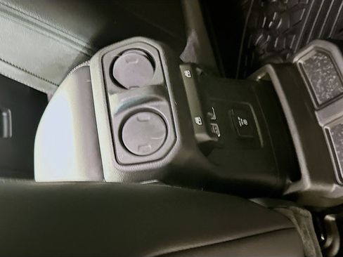 Used 2023 Jeep Wrangler Sahara w/ Cold Weather Group image 27