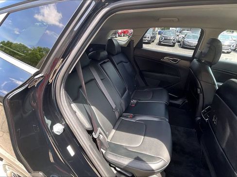 Used 2023 Kia Sportage EX AWD/4WD image 25