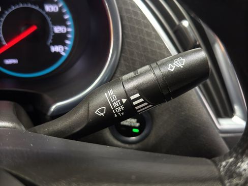 Used 2021 Chevrolet Malibu LT image 24