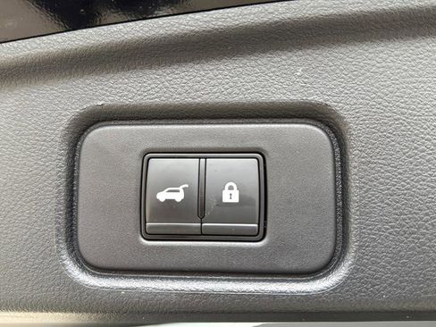 Certified 2023 Nissan Pathfinder SL AWD/4WD image 17