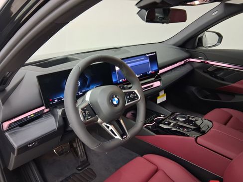New 2026 BMW 530i w/ M Sport Package RWD image 2