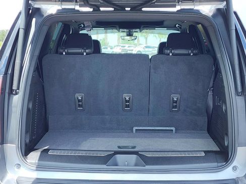 Used 2021 Chevrolet Tahoe High Country w/ Premium Package RWD image 15
