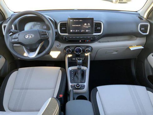 New 2026 Hyundai Venue SEL image 5