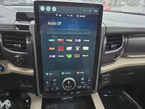 Used 2022 Ford Expedition Platinum AWD/4WD image 21