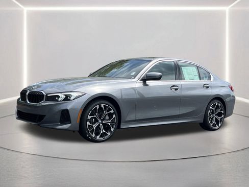 New 2025 BMW 330i Sedan w/ Premium Package image 24