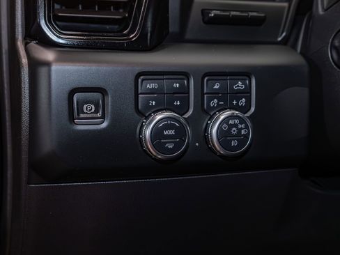 Used 2024 GMC Sierra 1500 AT4X w/ AT4X AEV Edition AWD/4WD image 17