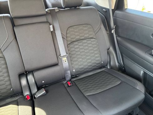 Used 2025 Nissan Pathfinder SV FWD image 35