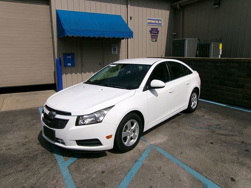 Used 2014 Chevrolet Cruze LT image 4