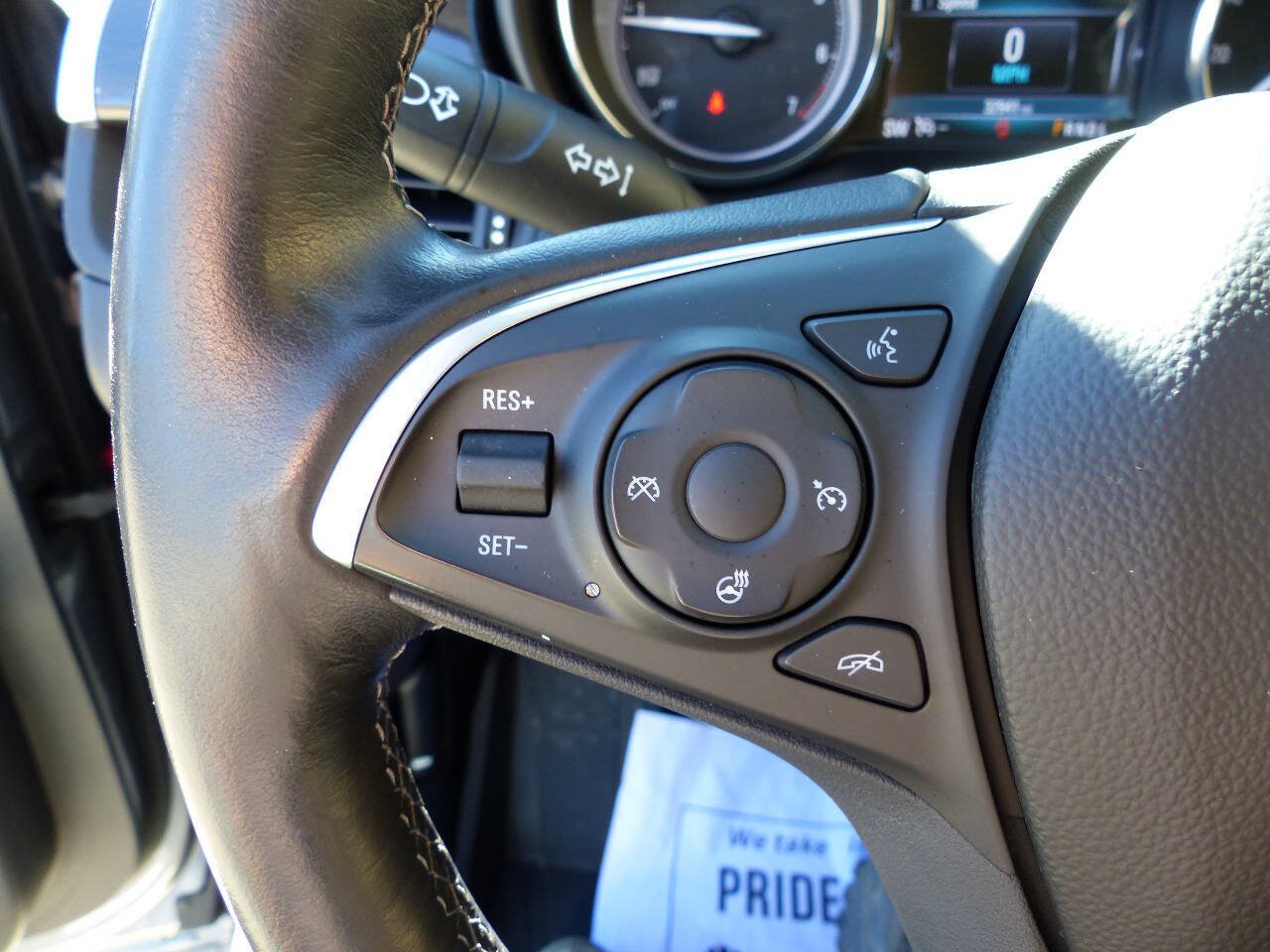 Used 2020 Buick Envision Essence AWD/4WD image 27