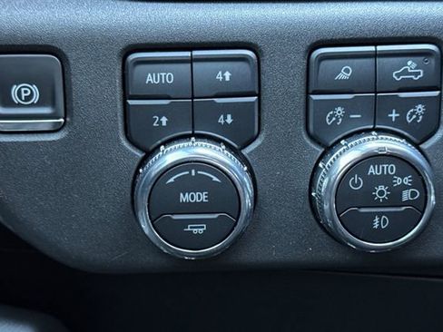 Used 2025 GMC Sierra 1500 Elevation w/ Elevation Premium Package image 43