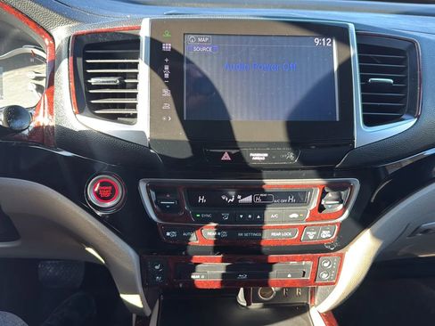 Used 2016 Honda Pilot Elite image 18
