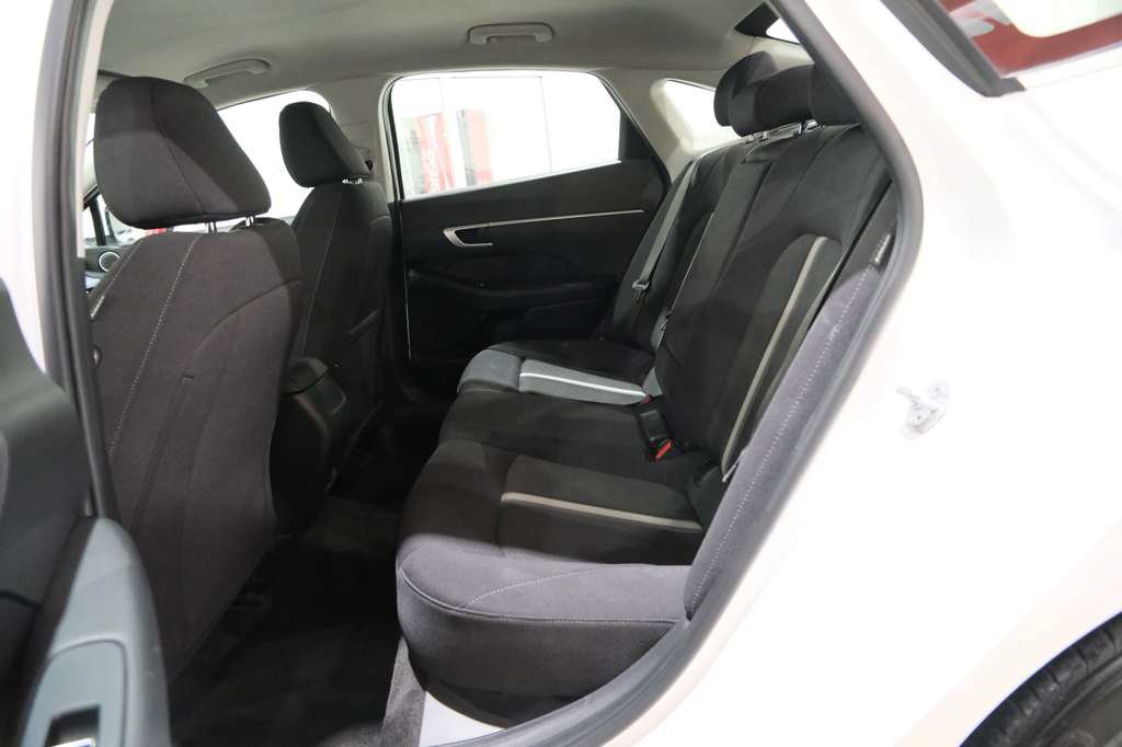 Used 2025 Hyundai Sonata SEL FWD image 20
