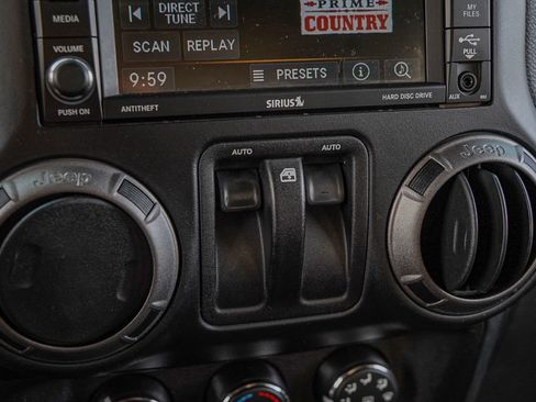 Used 2018 Jeep Wrangler Sport image 25