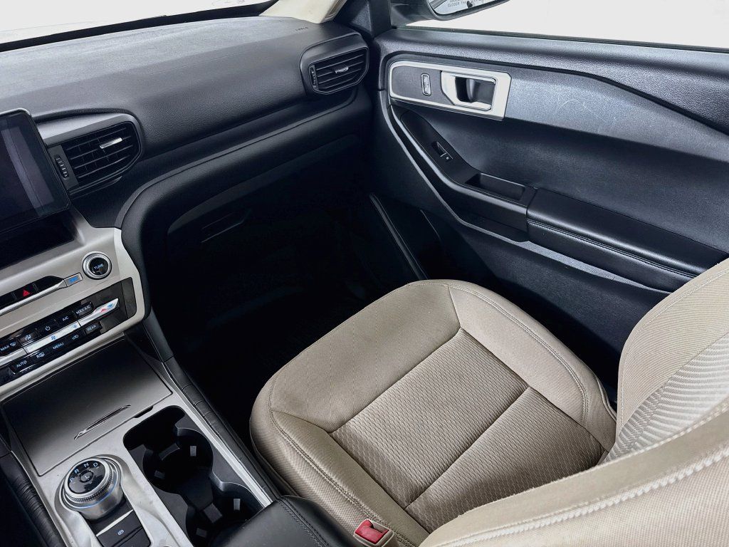Used 2021 Ford Explorer 2WD image 22