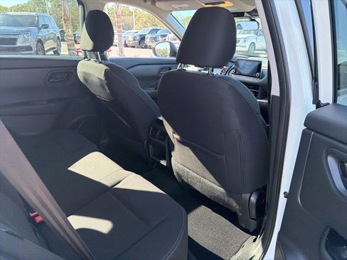 Certified 2025 Nissan Rogue S image 11