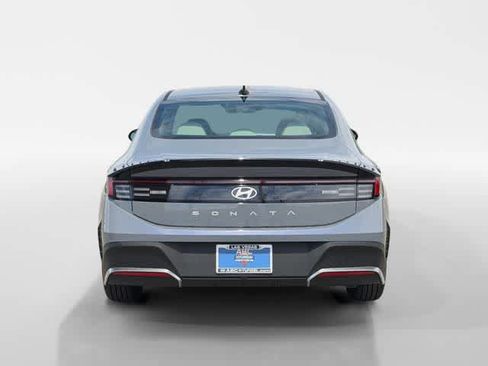 New 2026 Hyundai Sonata SE FWD image 4