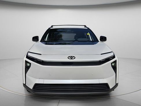 Used 2026 Toyota bZ AWD/4WD image 5