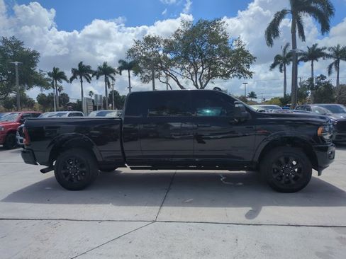 Used 2024 RAM 3500 Limited image 4