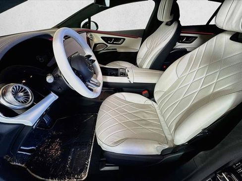 Used 2024 Mercedes-Benz EQS AMG 4MATIC image 19