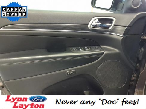 Used 2019 Jeep Grand Cherokee Limited w/ Trailer Tow Group IV image 14