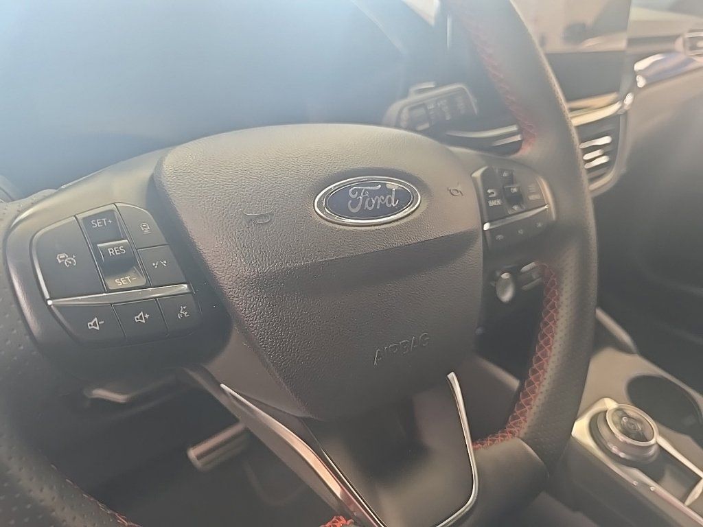 Used 2023 Ford Escape ST-Line w/ Tech Pack #1 AWD/4WD image 15