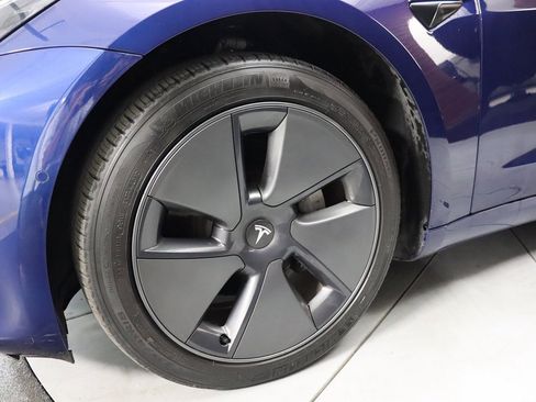 Used 2022 Tesla Model 3 Standard Range image 6