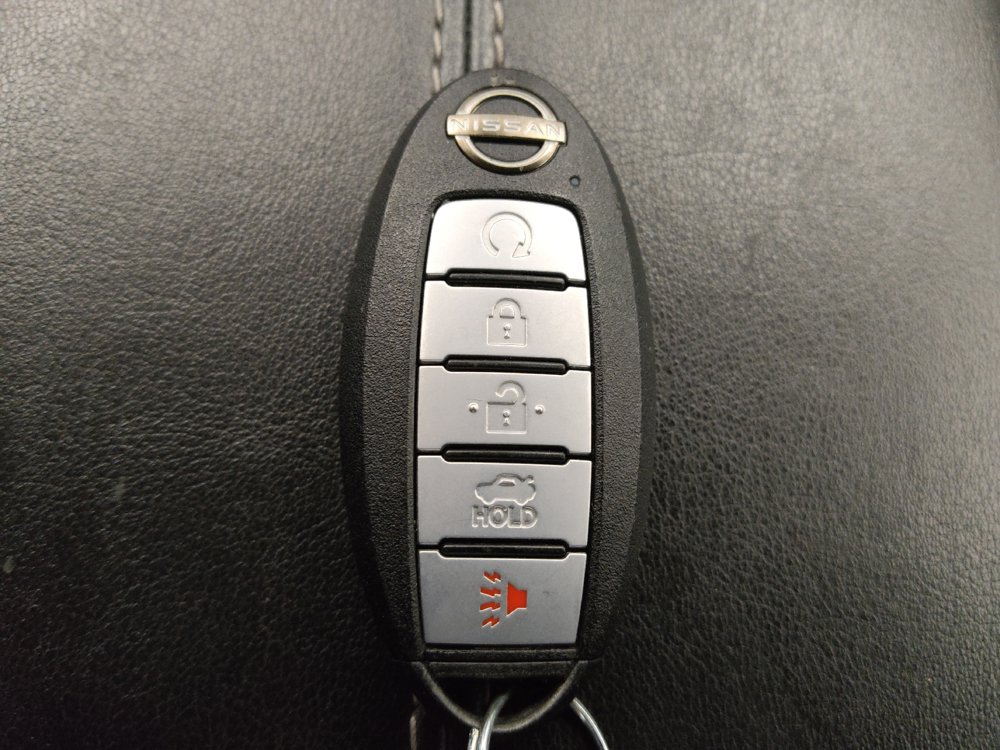 Used 2025 Nissan Altima 2.5 SV FWD image 32