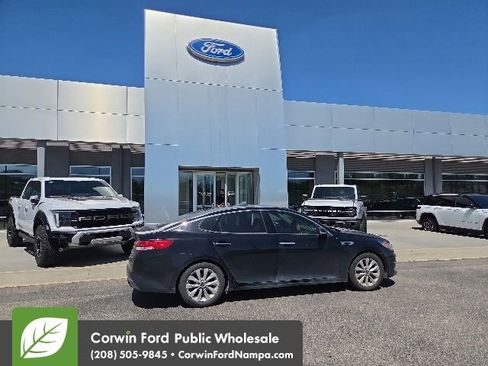 Used 2016 Kia Optima EX w/ Premium Package FWD image 4