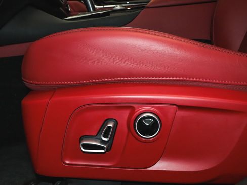 Used 2023 Maserati Levante GT image 22