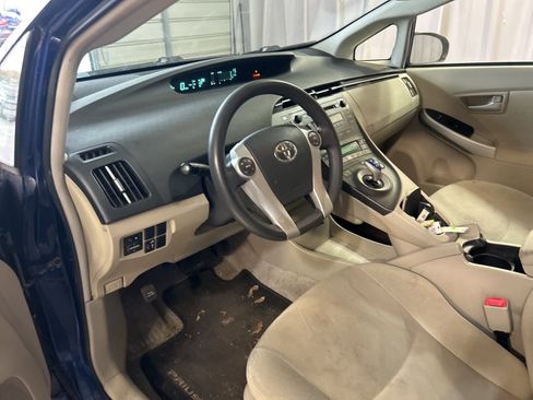 Used 2011 Toyota Prius Two image 25