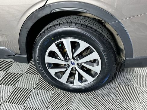 Used 2022 Subaru Outback Premium image 40