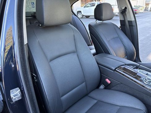 Used 2011 BMW 535i Sedan image 38